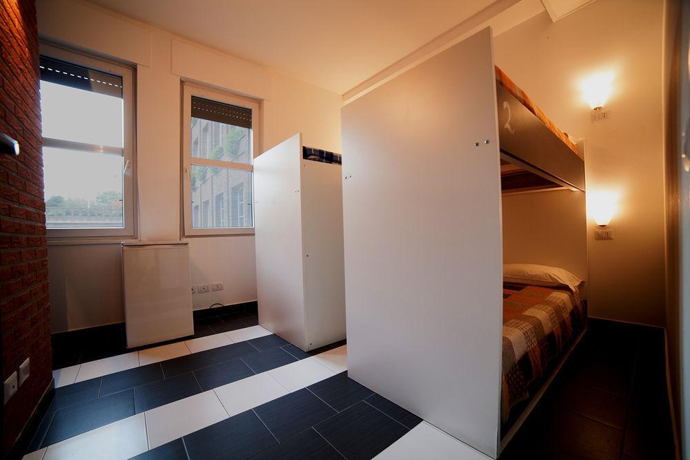 New Generation Hostel Milan Center Exterior photo