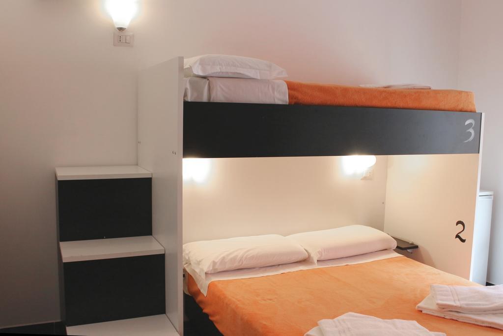 New Generation Hostel Milan Center Exterior photo