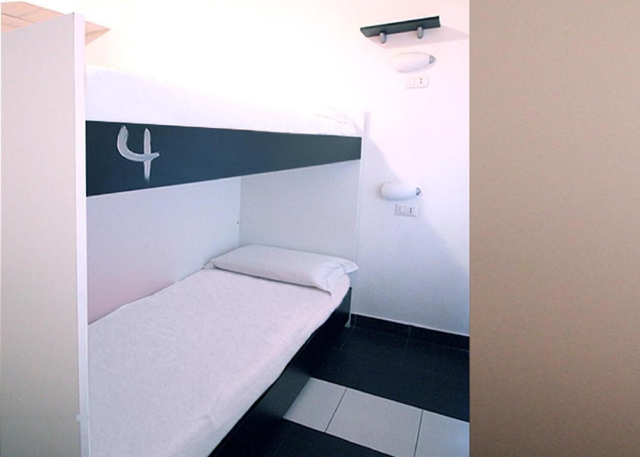 New Generation Hostel Milan Center Exterior photo